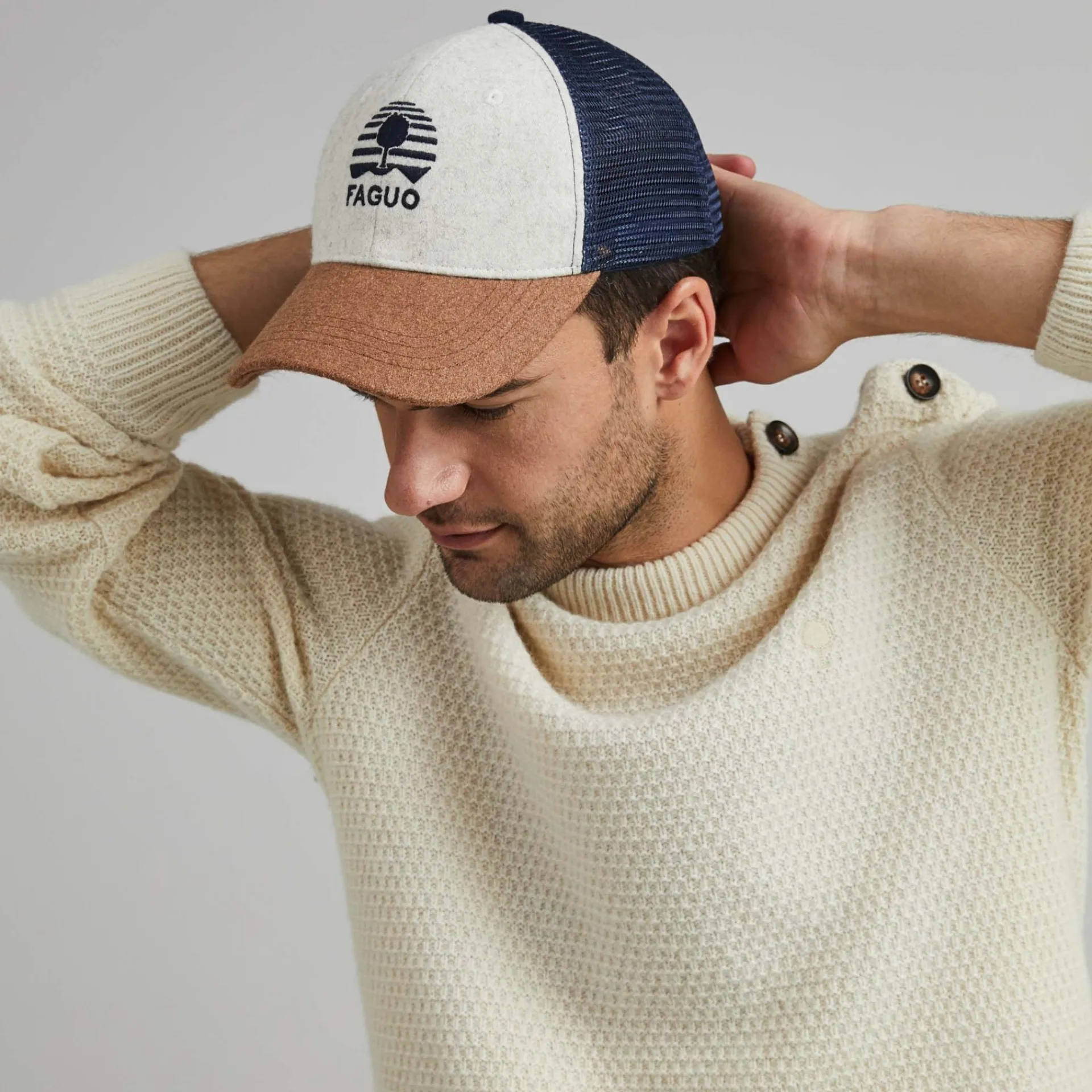 Sale FAGUO Casquette bleu marine & camel