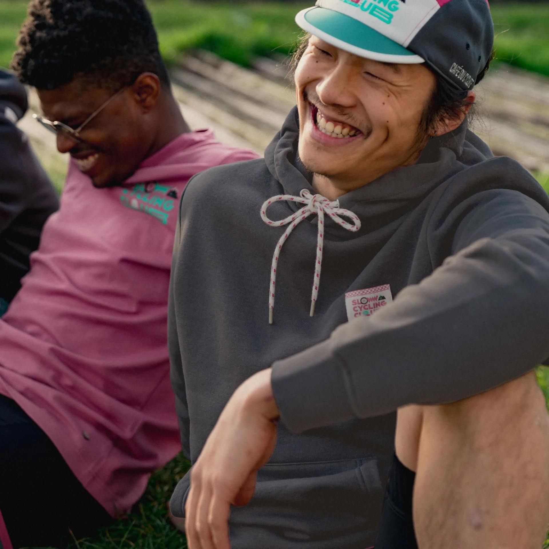 Shop FAGUO Sweat à capuche anthracite Café du Cycliste
